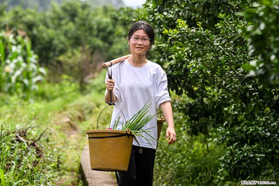 全网追的“扁担女孩”，找了一份暑假工，时薪12元 - 南通生活资讯 - 南通28生活网 nt.28life.com